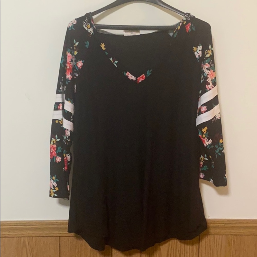 Bundle 5 women’s tops